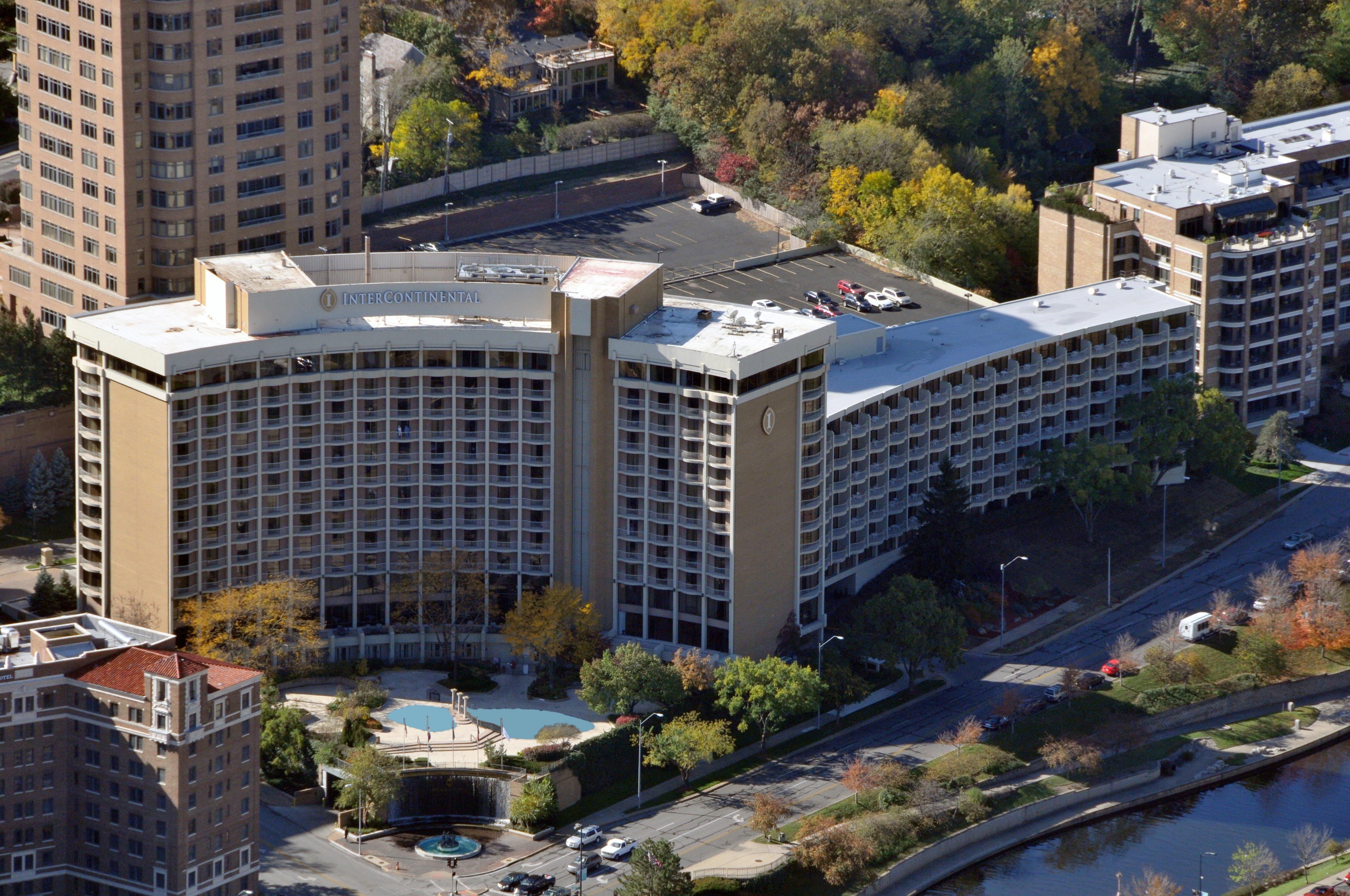 Intercontinental Kansas City At The Plaza, An Ihg Hotel Exterior photo